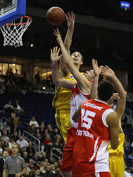 国家队的整 国家队的整